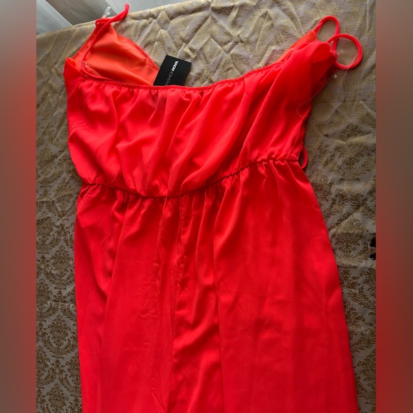 NWT SIZE 2X Fashion Nova Neon Hot Coral Spaghetti Strap Jumpsuit - Picture 3 of 5